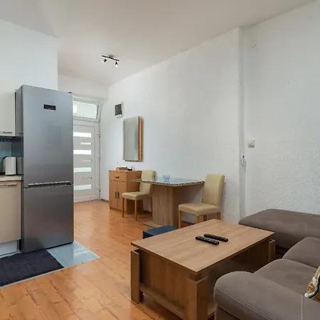 Apartament Fuer 4 Personen Ca 60 Qm In Pula, Istrien Istrische Riviera